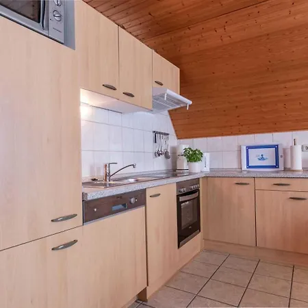 Apartment 3 Id 121 *
